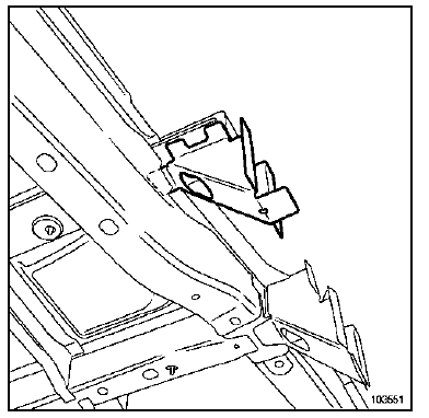 Gousset de traverse avant de plancher arriere