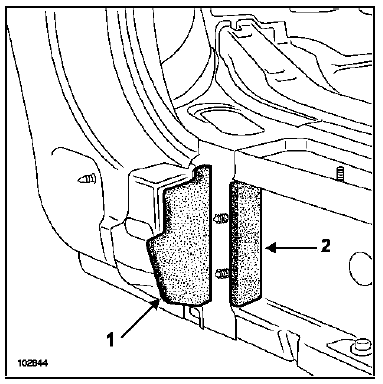 Détail de la position de l'insert de bas de caisse partie avant