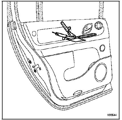 Garniture de porte arrière